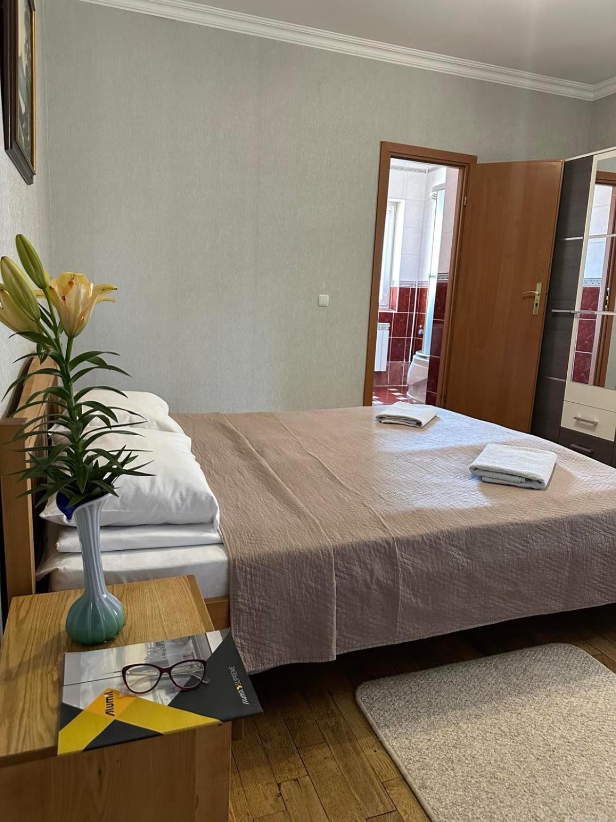 Гранд Хостел Csernyivci Kültér fotó
