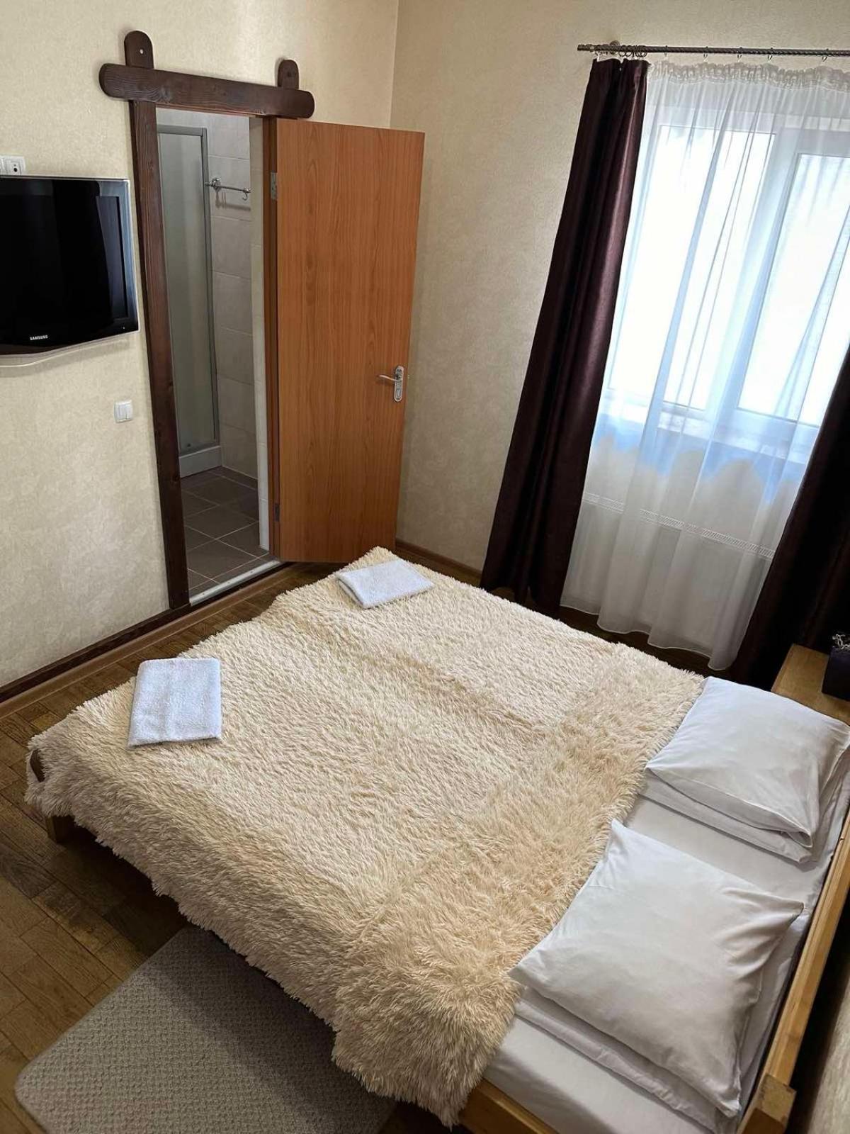 Гранд Хостел Csernyivci Kültér fotó